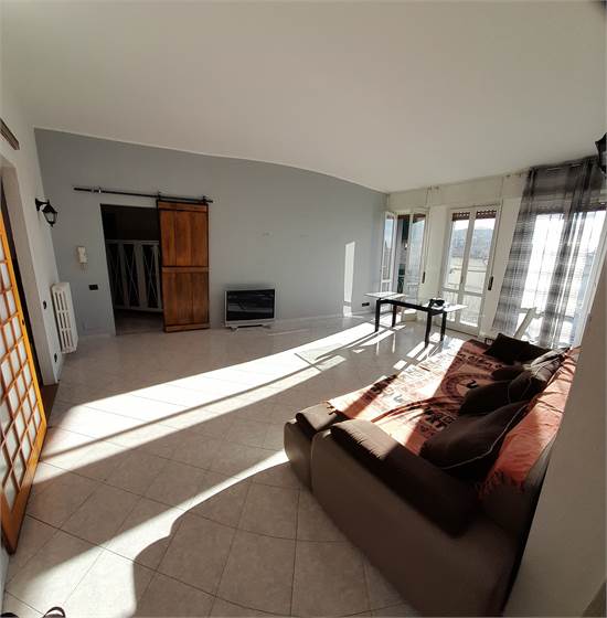 Квартира с 3 спальнями в Понте Сан Пьетро, Италия № 60052