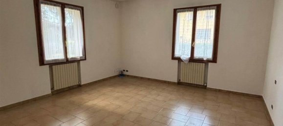 7 rooms House in Luzzara, Italy No. 299454 22