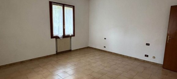 7 rooms House in Luzzara, Italy No. 299454 21