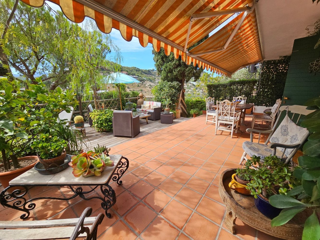 2غرفة شقة في Bordighera, Italy رقم 84801