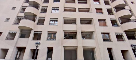 4 rooms Apartment in Monza, Italy No. 23449 25
