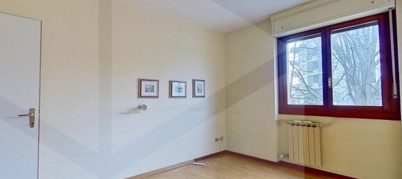 4 rooms Apartment in Monza, Italy No. 23449 19