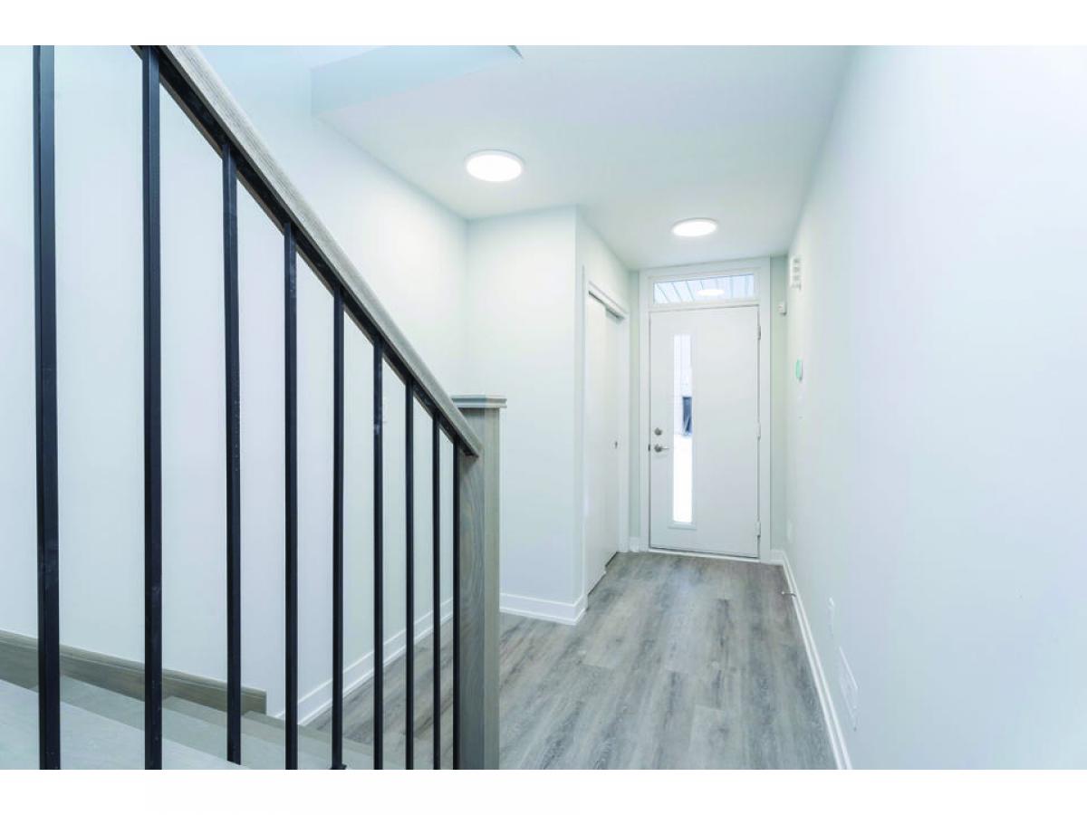 3 bedrooms House in Collingwood, Canada No. 107