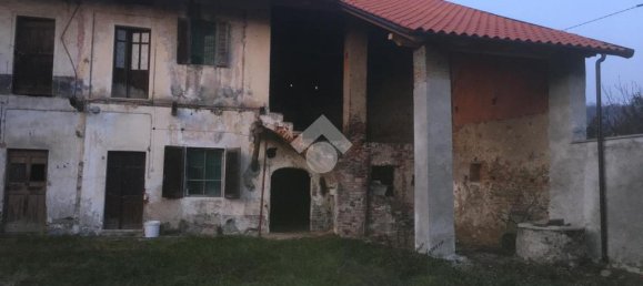 5 bedrooms House in Montalenghe, Italy No. 56149 11