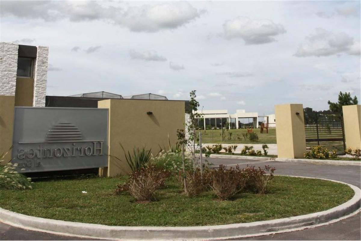  Land in Ezeiza, Argentina No. 42534