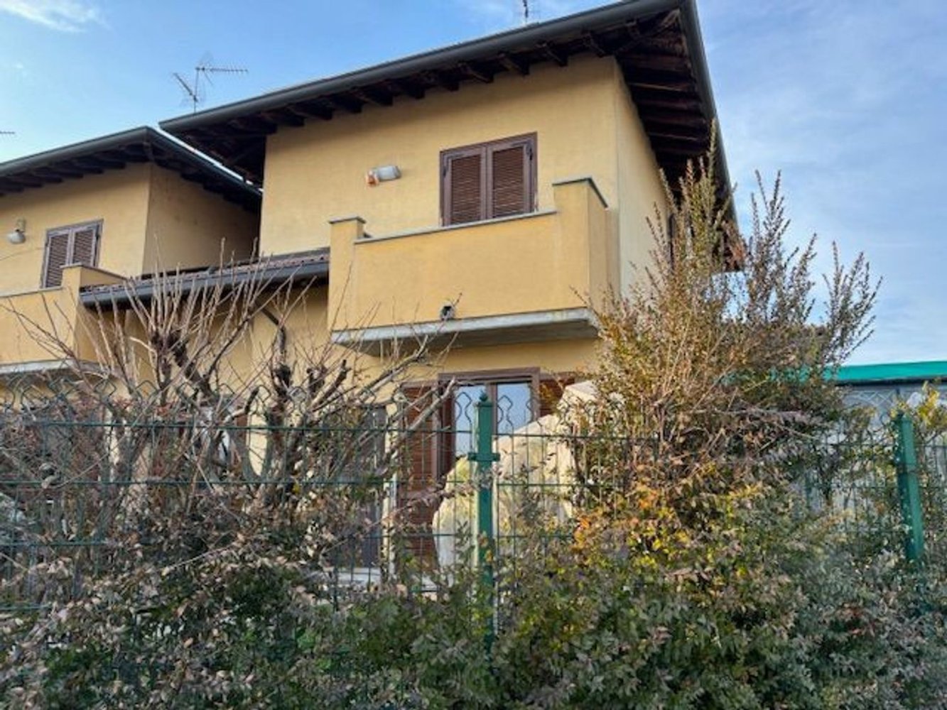 Casa de 4 habitaciónes en Cassolnovo, Italy No. 3549