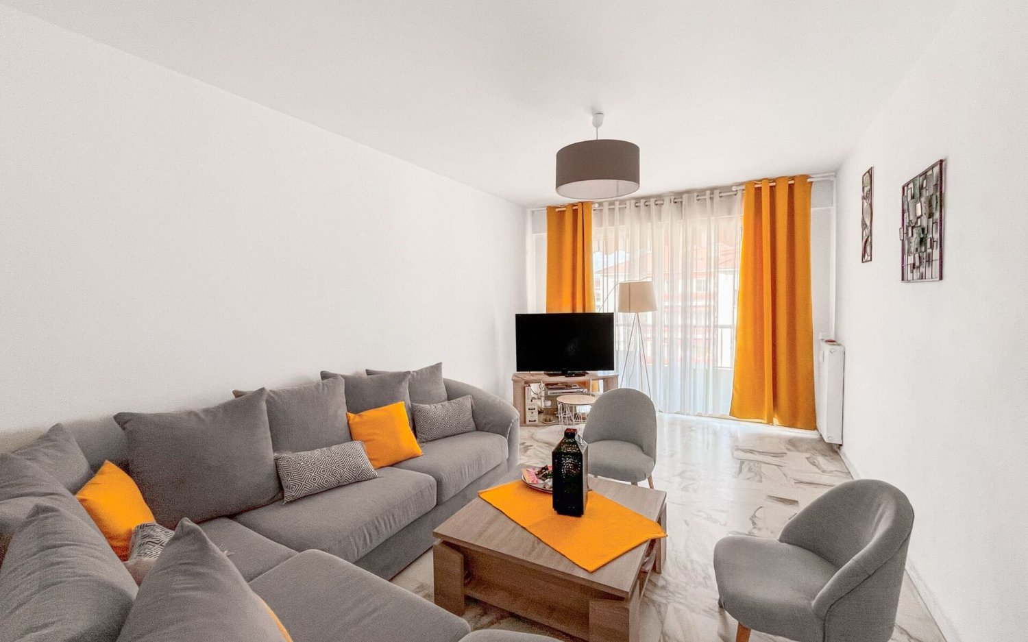 2 rooms Apartment in Cannes, France No. 337601