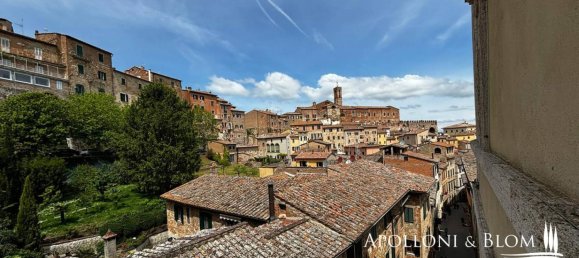 700m² Commercial property in Montepulciano, Italy No. 281041 3