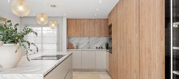 Villa de 5 dormitorios en Marbella, Spain No. 122944 11