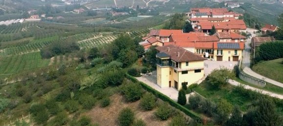 Вилла с 20 комнатами в Гуарене, Италия № 76120 3