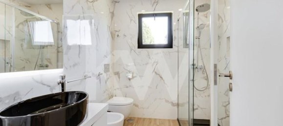 5 bedrooms House in Rio de Mouro, Portugal No. 40056 11