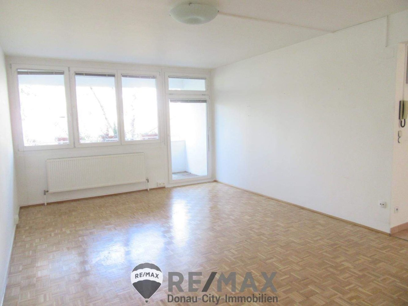2 rooms Apartment in Maria Enzersdorf, Austria No. 165033