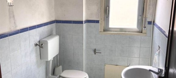 5 rooms Apartment in Palermo, Italy No. 64757 22