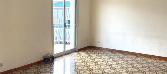 5 rooms Apartment in Palermo, Italy No. 64757 6