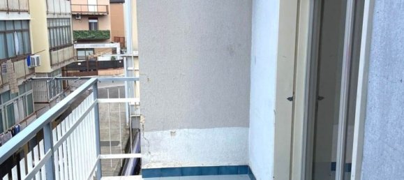 5 rooms Apartment in Palermo, Italy No. 64757 26