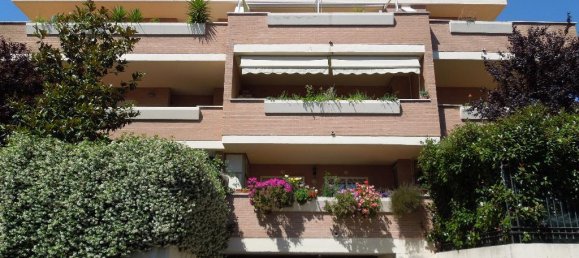 14m² Garage in Rome, Italy No. 153352 2