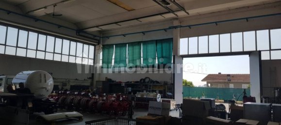 Lagerhaus in Fidenza, Italy 3965m², Nr. 286884 4