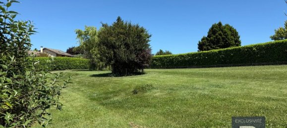 Grundstück in Serpaize, France 1953m², Nr. 286909 5