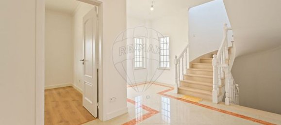 5 غرف نوم منزل في Seixal, Portugal رقم 23186 11