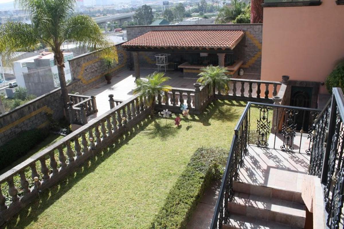 5 bedrooms House in Queretaro, Mexico No. 177807