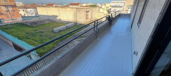 Квартира с 8 комнатами в Чериньола, Италия № 20398 5