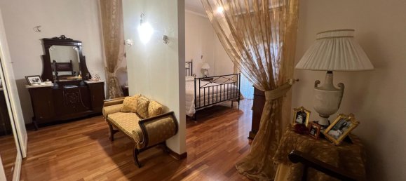 Квартира с 8 комнатами в Чериньола, Италия № 20398 35