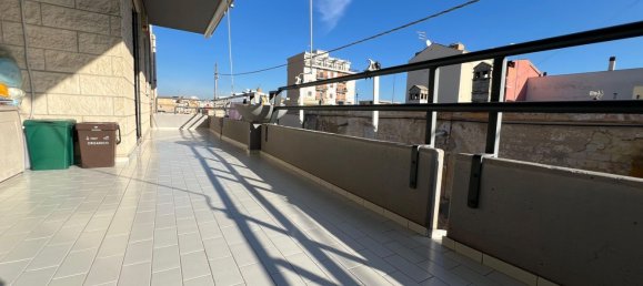 Квартира с 8 комнатами в Чериньола, Италия № 20398 4