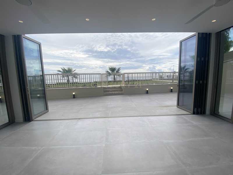 Apartamento de 3 dormitorios en Limassol, Cyprus No. 8651