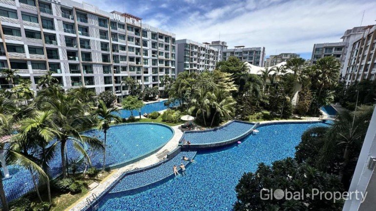 1 bedroom Condominium for sale in Pattaya, Chonburi, Eastern Thailand, Thailand № 175343