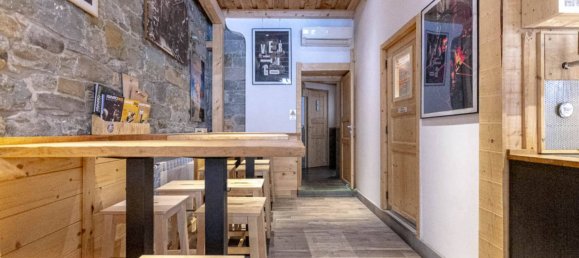 3 rooms Commercial property in Trieste, Italy No. 14795 8