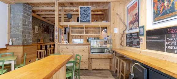 3 rooms Commercial property in Trieste, Italy No. 14795 4