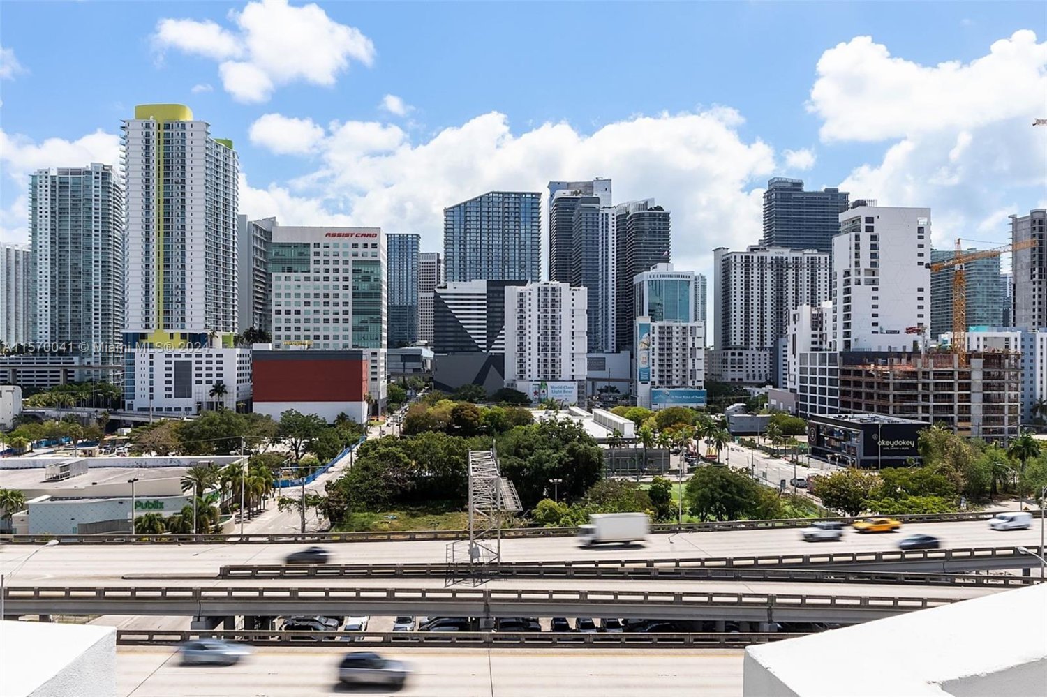 oficina en alquiler en Miami, Miami-Dade, Florida, USA № 613738