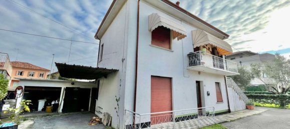 11 rooms House in Portogruaro, Italy No. 82547 3