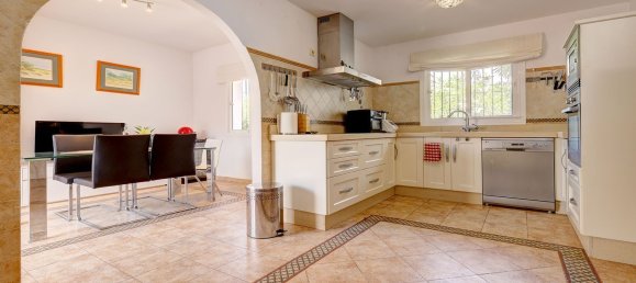 5 bedrooms Villa in Casares, Spain No. 154264 11