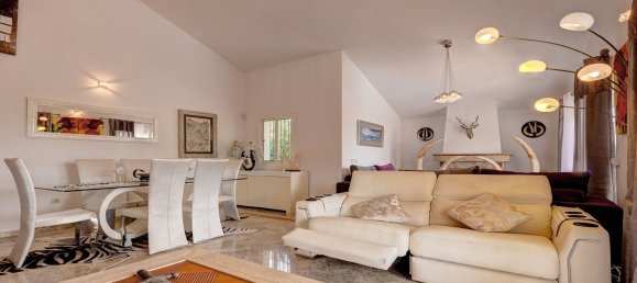 5 bedrooms Villa in Casares, Spain No. 154264 10