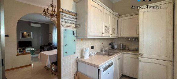 3 bedrooms Villa in Trieste, Italy No. 374820 10