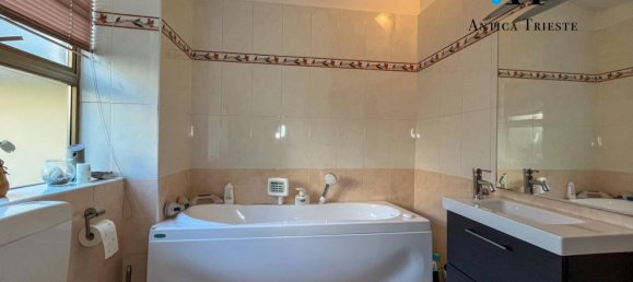 3 bedrooms Villa in Trieste, Italy No. 374820 18