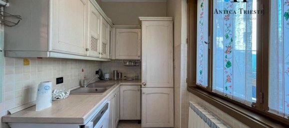 3 bedrooms Villa in Trieste, Italy No. 374820 9