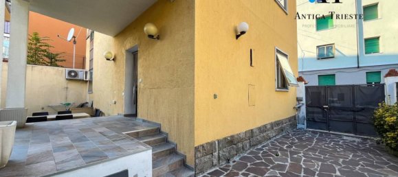 3 bedrooms Villa in Trieste, Italy No. 374820 40