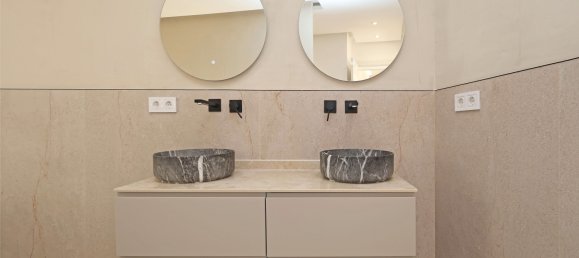 Квартира с 3 спальнями в Старый город, Испания № 138102 24