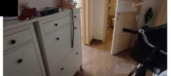 5 rooms Apartment in Livorno, Italy No. 41773 8