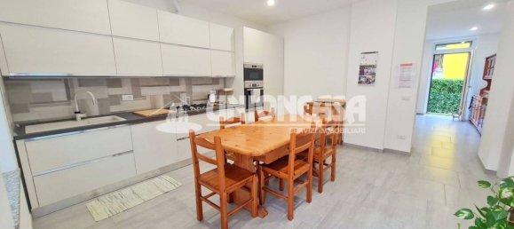 3 غرف نوم فيلا في Vedano Olona, Italy رقم 263561 7