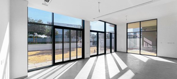 5 bedrooms Villa in Al Furjan, UAE No. 101364 4