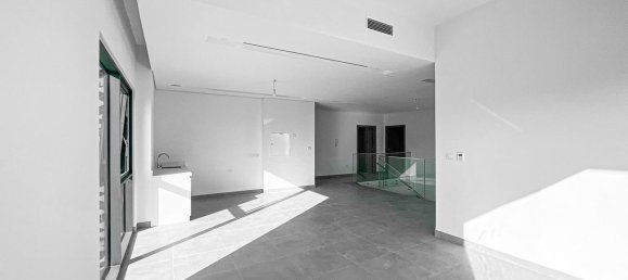 5 bedrooms Villa in Al Furjan, UAE No. 101364 8