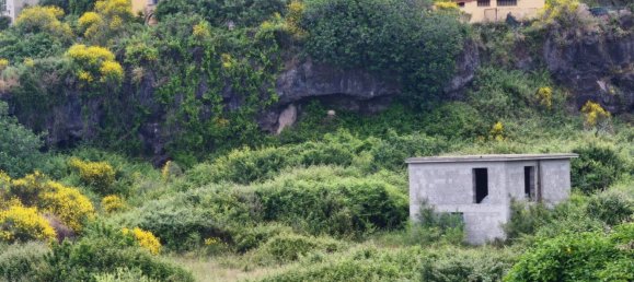 Дом с 5 спальнями в Сан Себастьяно аль Везувио, Италия № 327729 10