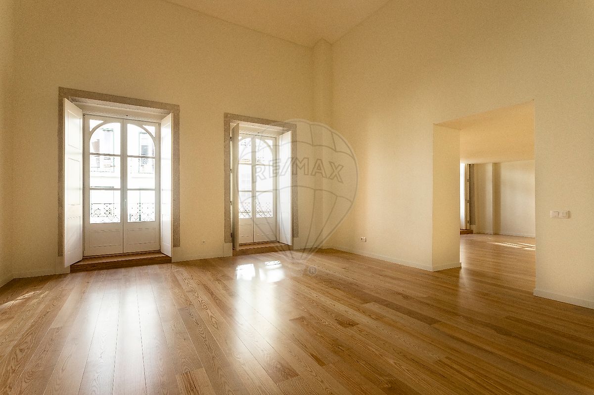 2 bedrooms Apartment in Lisbon, Portugal No. 76776