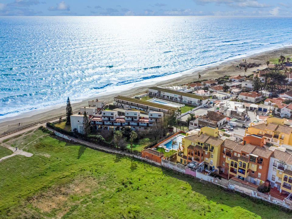 2 غرف نوم شقة في San Luis de Sabinillas, Spain رقم 189558