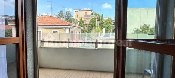 3 Schlafzimmer Wohnung in Pesaro, Italy, Nr. 325781 5