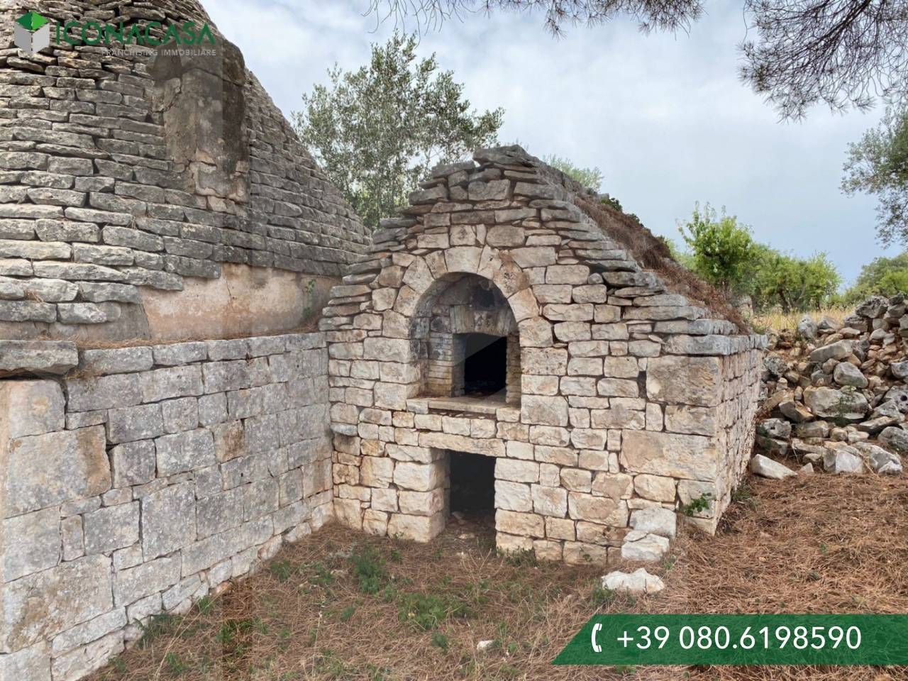 Casa de 2 divisões em Castellana Grotte, Italy N.º 31190