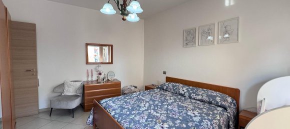 2 rooms Apartment in Cicciano, Italy No. 75990 5